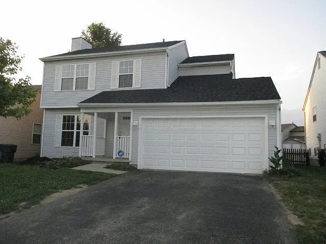 952 Lavender Ln photo 1
