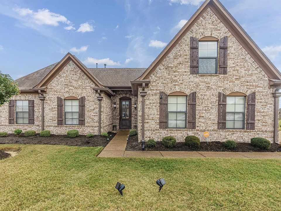 1st image of 5392 Riverstone Dr
