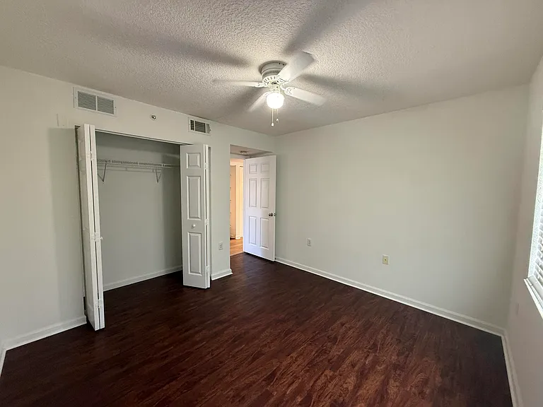 231 SW Palm Dr #107 — Photo 15