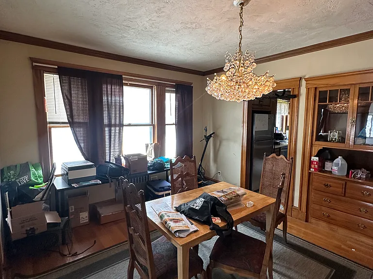 264 Market St — Photo 8