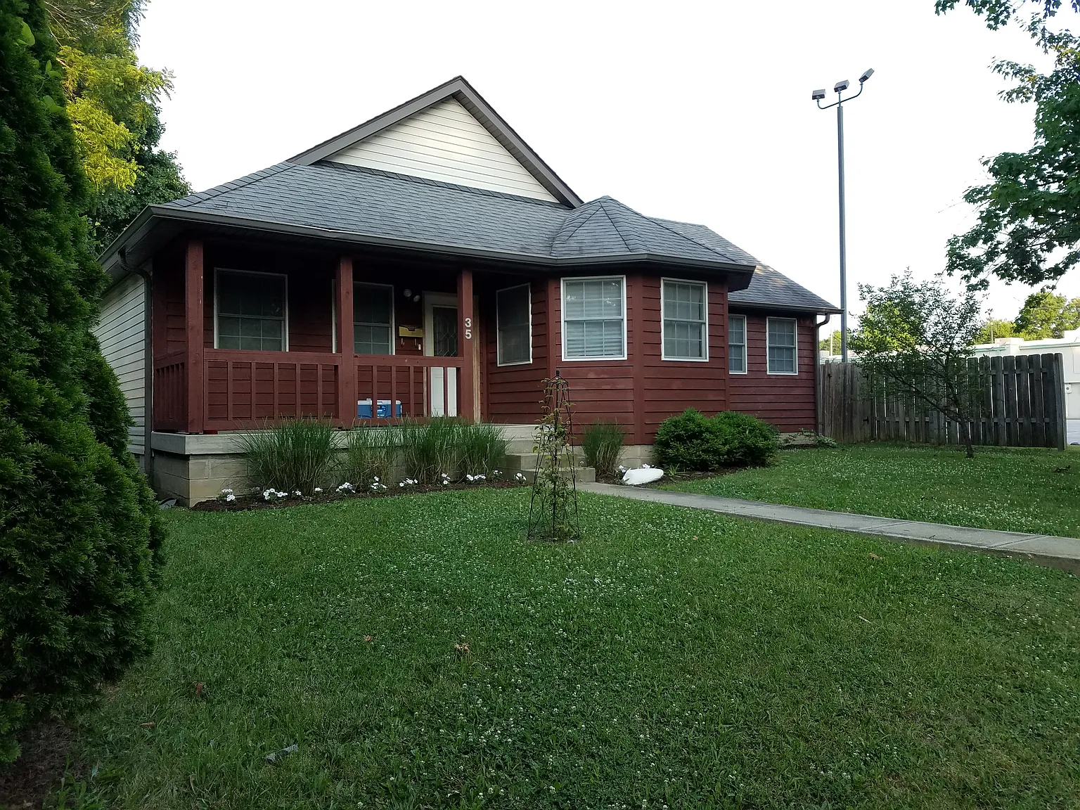 35 N Whittier Pl photo 1