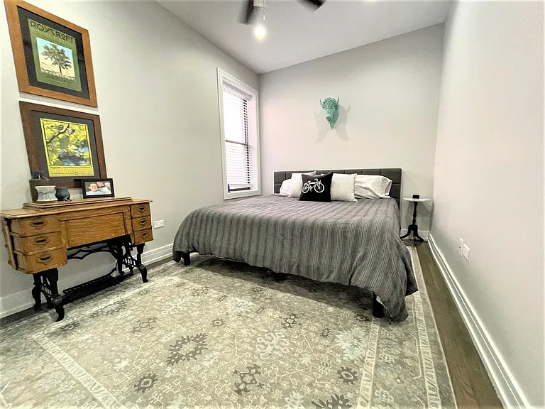 1455 W Farragut Ave #1 — Photo 18