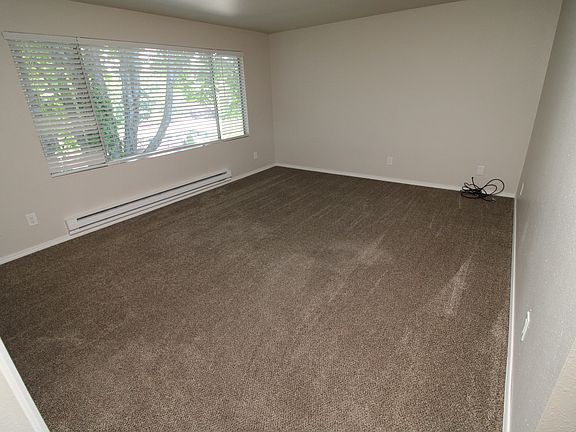 5th image of 800 S 216th St #1