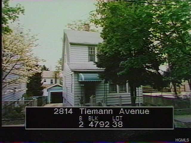 Front View of house.