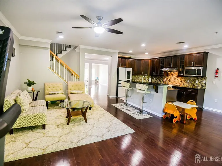122 Morgan Way — Photo 11