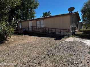 385 W Granada Dr, Paulden, AZ 86334