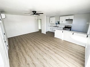 1408 W 102nd St #A, Los Angeles, CA 90047