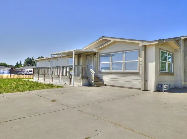 2711 Lock Ave, Sacramento, CA 95822