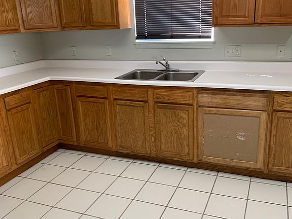 4th image of 4481 Ammon Ave #1