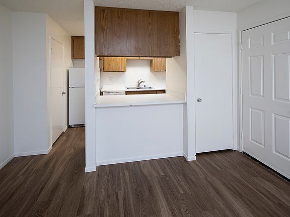 3rd image of 4457 Temecula St Unit 104