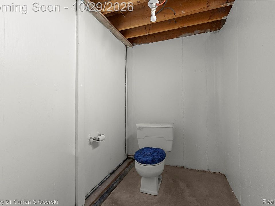 13624 Leroy St, photo 27