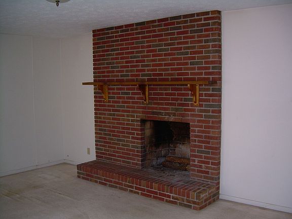4th image of 117 Talbot St