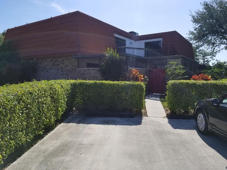 1st image of 4608 Suburban Pines Dr