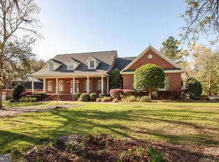 1473 N River Oaks Dr, Blackshear, GA 31516