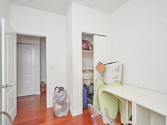 5th image of 423 W 125th St APT 8