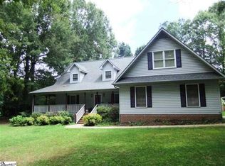 112 Robin Rd, Simpsonville, SC 29681