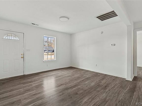 3rd image of 241 Evans St