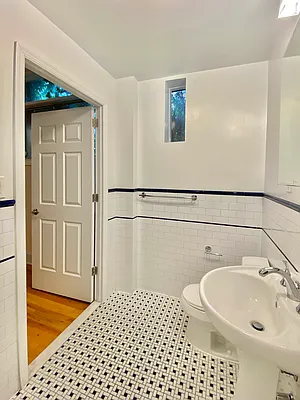 Rented by Waverly Realty Associates | media 5