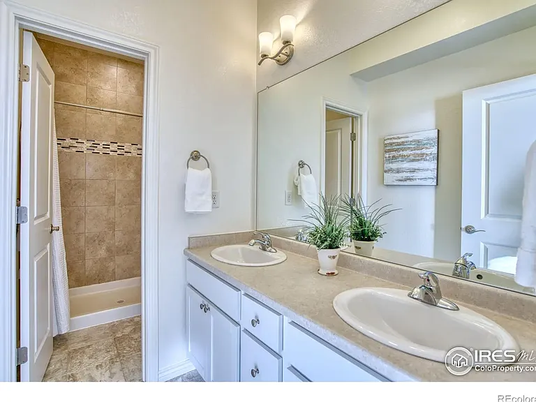 314 N Parkside Dr #E — Photo 13