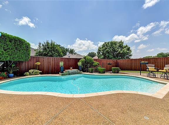 2nd image of 2301 Austin Dr