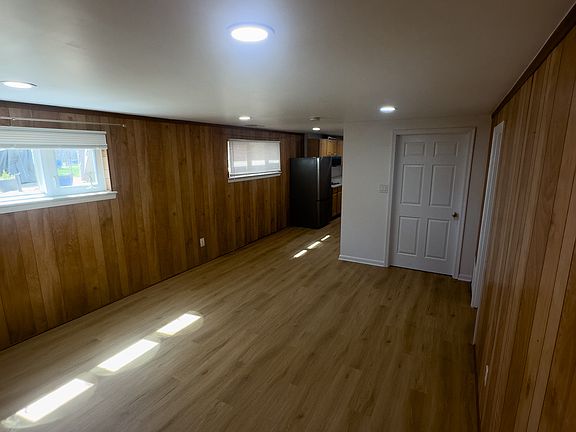 5th image of 15007 Carlbern Dr #Basement