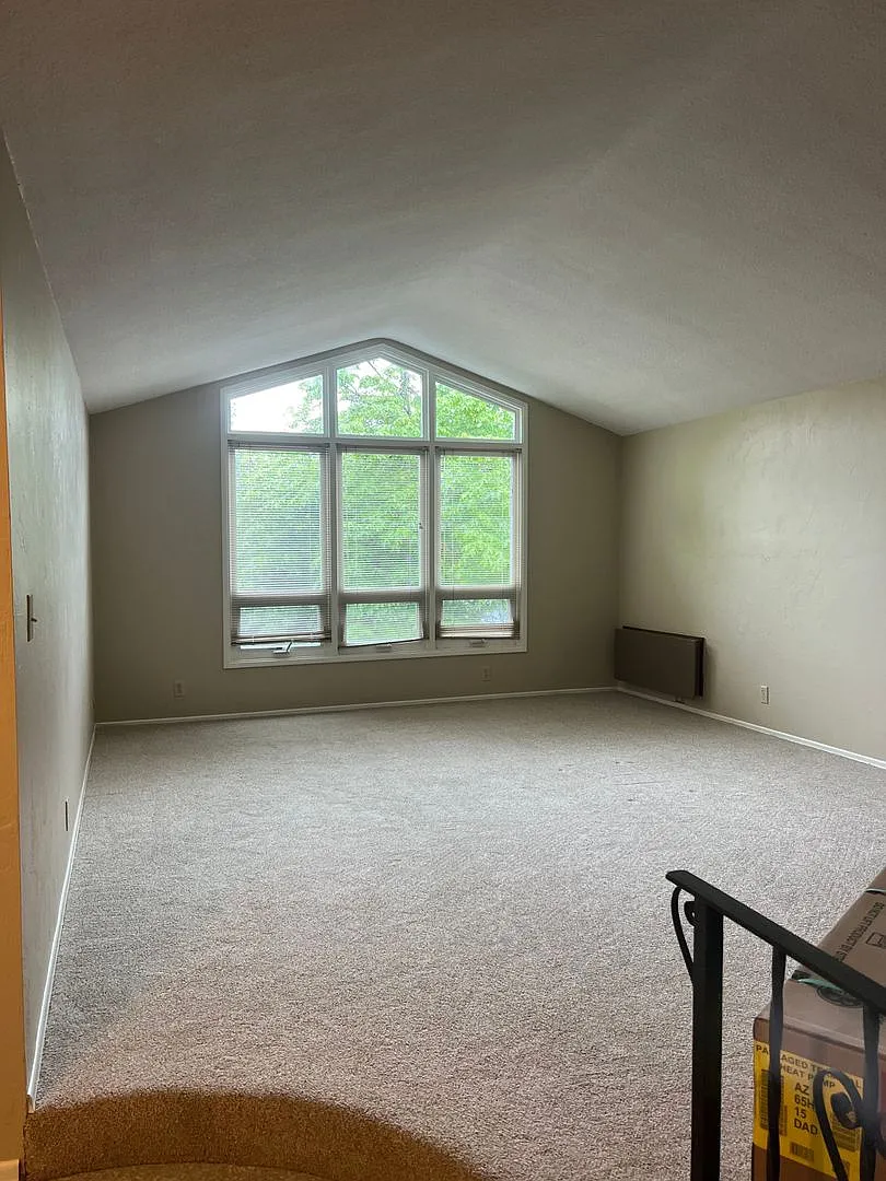 Clairmont-Kincaid Apartments — Photo 2