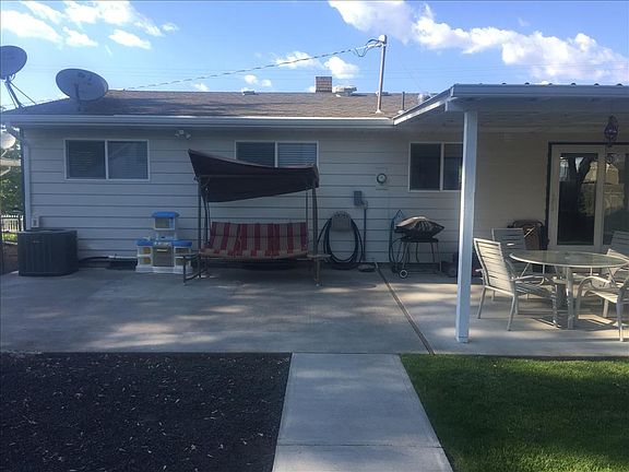 5th image of 1112 Alder Ave