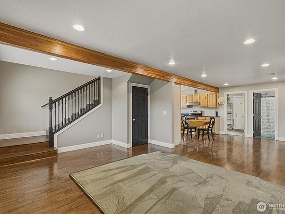 5th image of 1215 30th Avenue