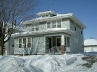 1614 Clark St, Manitowoc, WI 54220