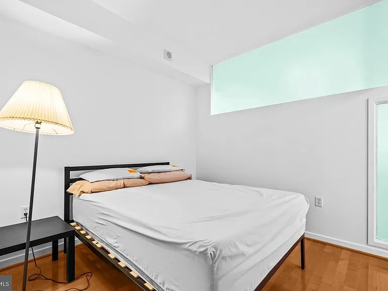 437 New York Ave NW #206 — Photo 10