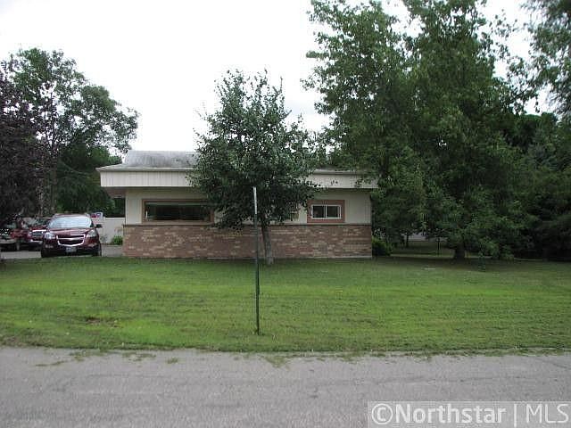 2nd image of 10112 Sunset Ave