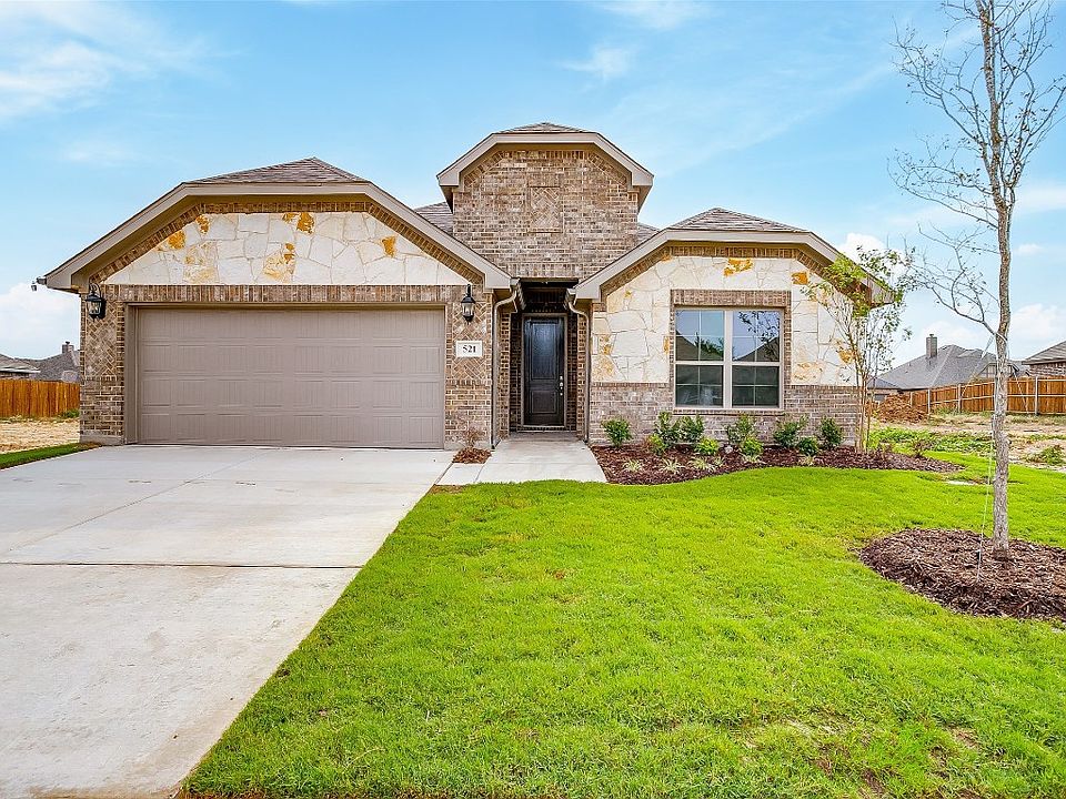 1st image of 521 Lela Cir