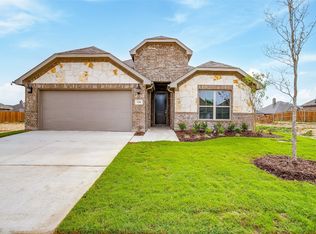 521 Lela Cir, Keene, TX 76059