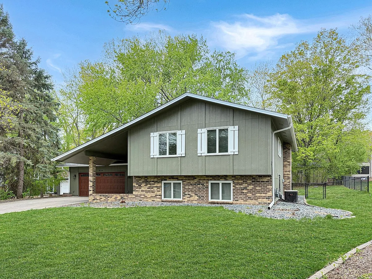 Building Photo - 8114 Erie Cir