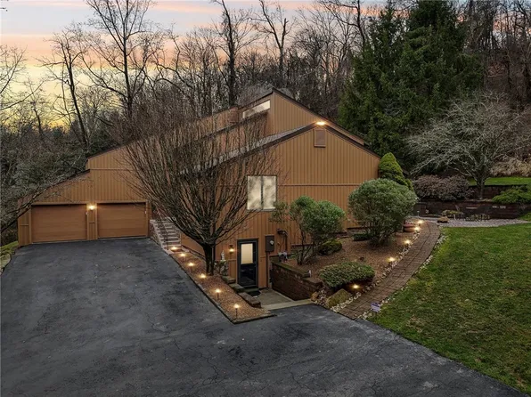 3928 Laurel Oak Cir, Murrysville, PA 15668