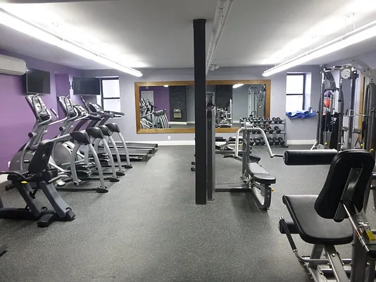 Rented by Bohemia Realty Group | media 18