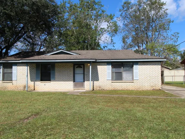 8224 Tempest Dr, Pensacola, FL 32506