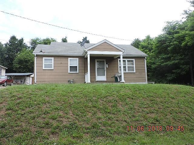 1st image of 165 Davenport St