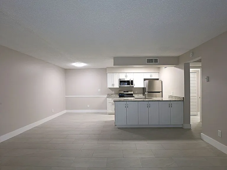 5309 Summerlin Rd #908 — Photo 2