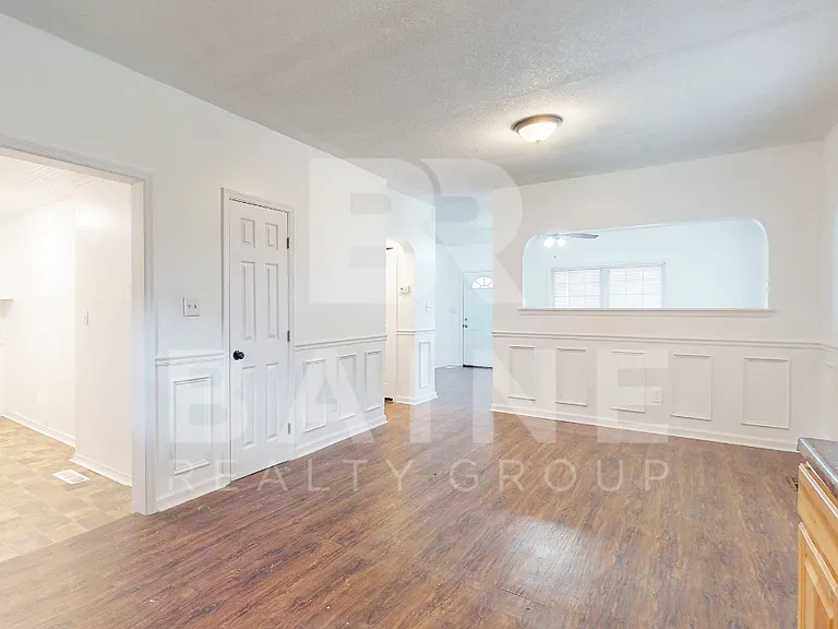 2621 Sevier Ave — Photo 9