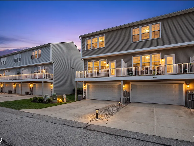 12692 Tamworth Dr — Photo 43