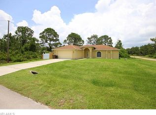 843 Carpenter St E, Lehigh Acres, FL 33974