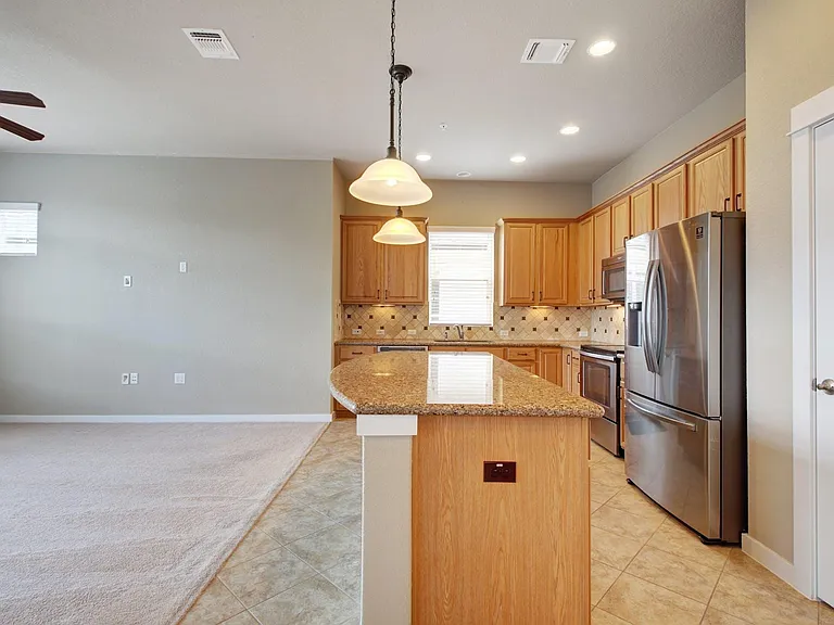 2806 Moreno St — Photo 13
