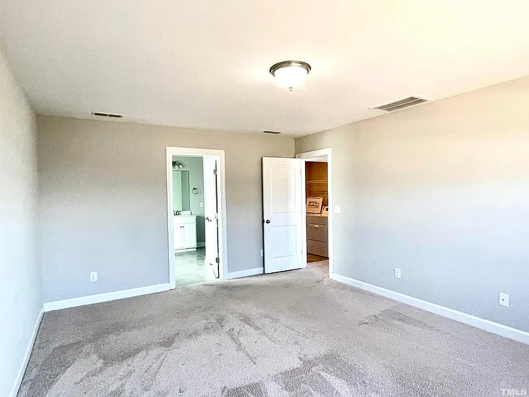 8008 Gilano Dr — Photo 25