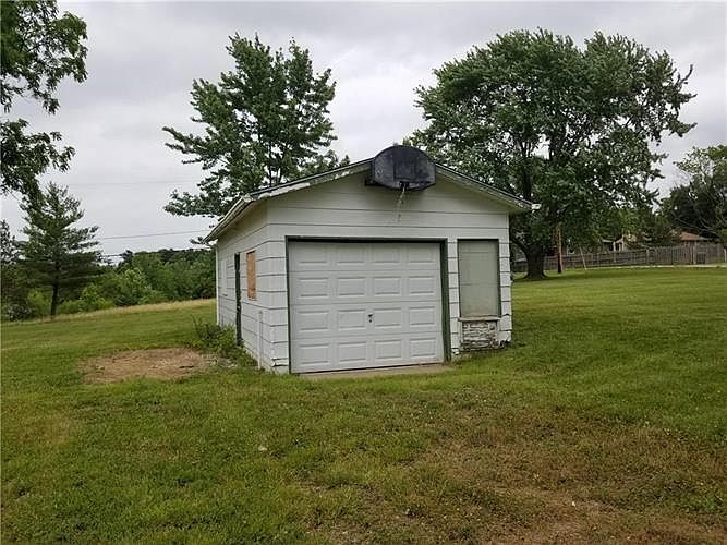 1st image of 3108 NE 82nd St
