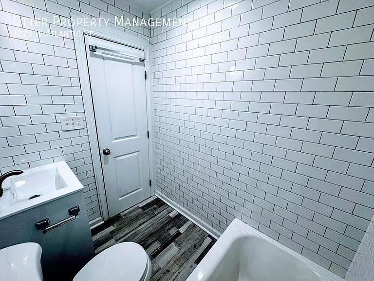 1225 W Atlantic St — Photo 22