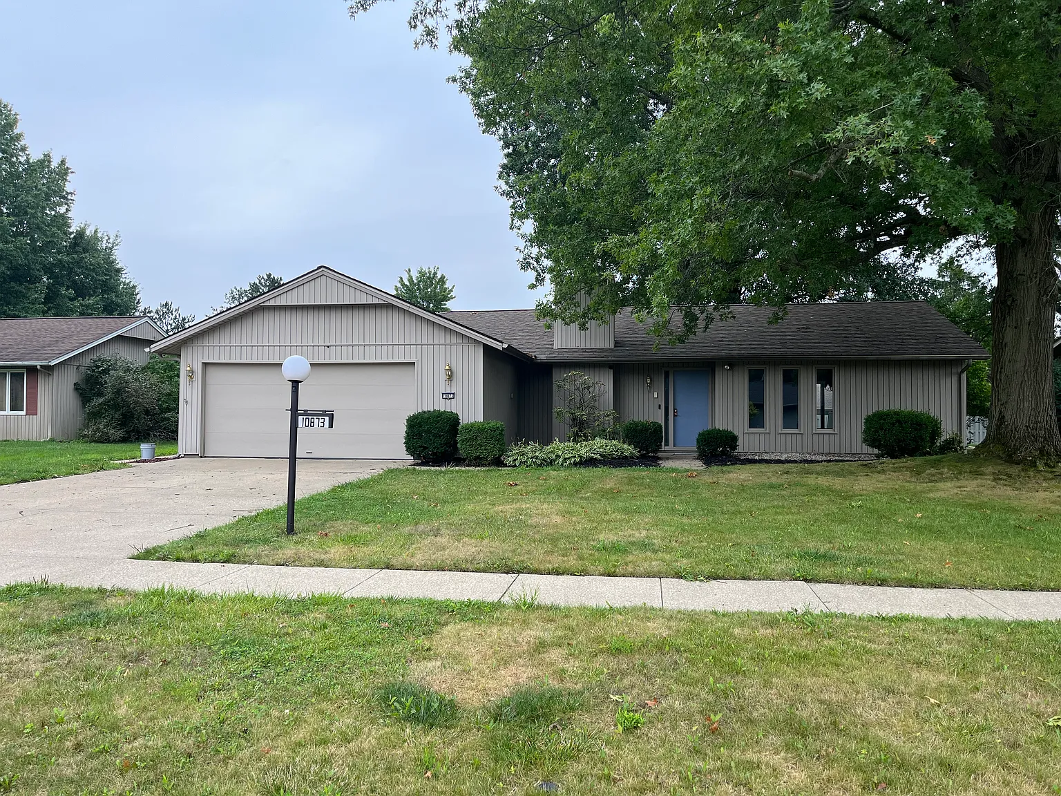 3 bed, 1826 sqft, $2,100 — Photo 1