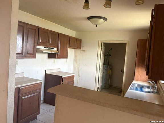 3rd image of 578 WILDWOOD DR