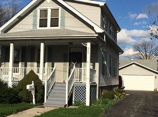 905 State St, Lemont, IL 60439