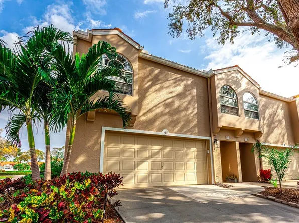 677 Segovia Ct NE, Saint Petersburg, FL 33703